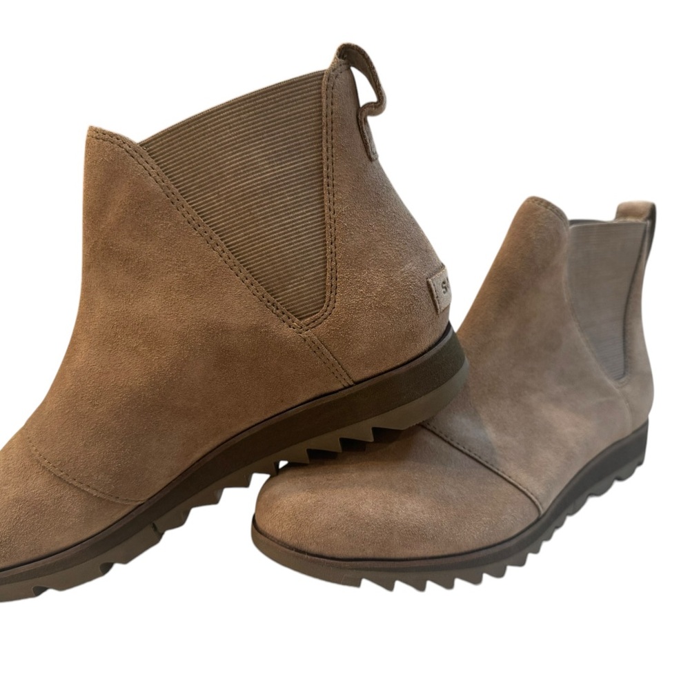 Sorel Tan Ankle Boots with Ribbed Sides